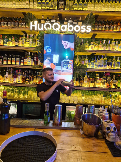Huqqaboss – 2 Hour Free Bar